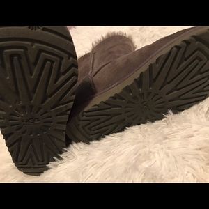 UGG Shoes - Gray Bailey Button UGGS UGG Shoes - Gray Bailey Button UGGS